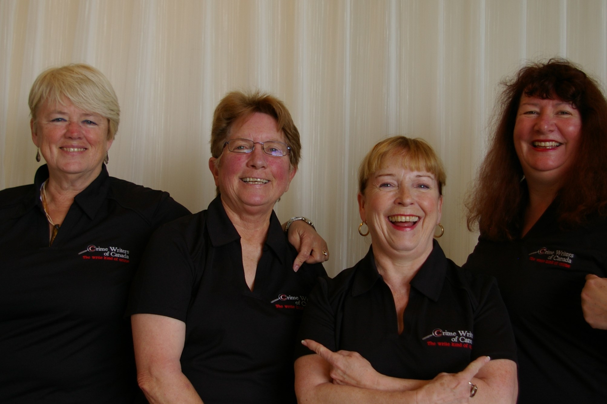 Lou at Bouchercon with Cathy Astolfo, Mary Jane Maffini and Melodie Campbell